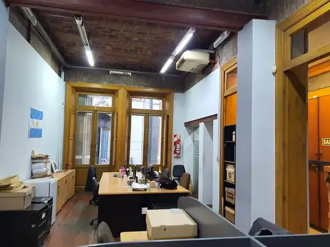 Oficina 3 ambientes con 1 baño