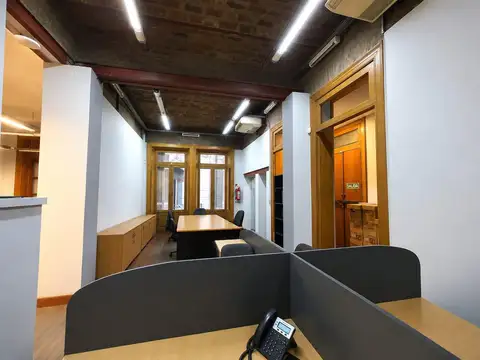 Oficina comercial apta vivienda Pasaje de la Piedad