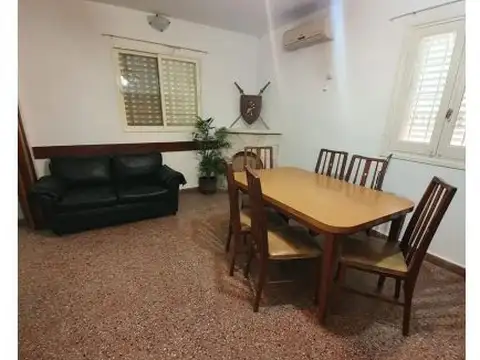 Casa en Alquiler en Centro, $ 850.000