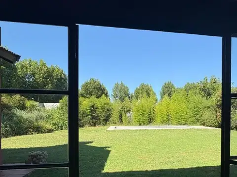 Casa en Venta con 1 cochera