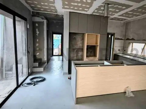 Severo del Castillo 1300, Piso 0