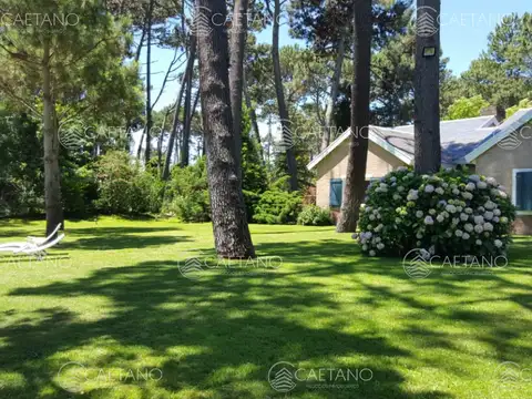 Casa 5 ambientes con 4 baños