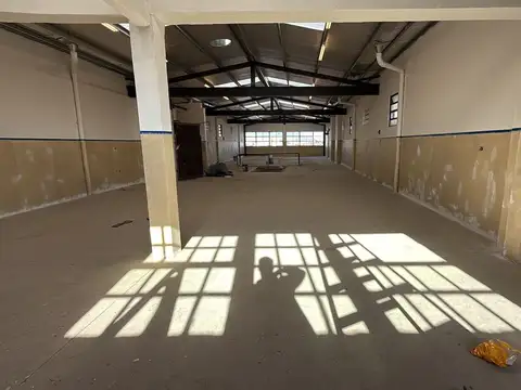 Galpon en Venta en Monte Castro, USD 900.000