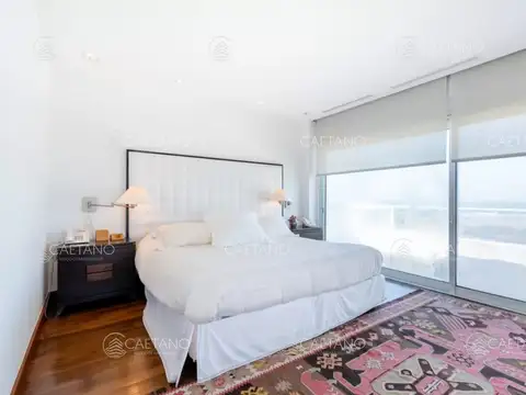 Departamento 5 ambientes con 4 baños