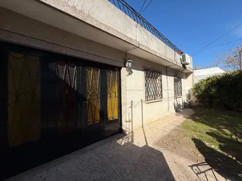 Gabriela mistral al 900
