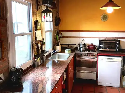 Hermosa casa de 4 ambientes con amplio jardín en Florida