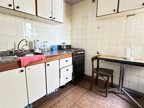 Depto Tipo Casa 9 ambientes con 2 baños
