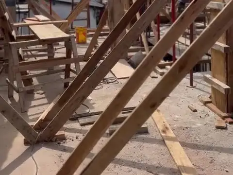 Dptos dos ambientes en pozo - Barrio Marina, Villa Luzuriaga - Oportunidad financiación