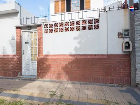 PH  3 AMB EN VENTA AVELLANEDA AL FRENTE CON  PATIO