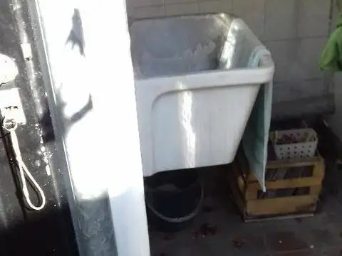 DEPARTAMENTO EN PRIMER PISO EN VENTA - HURLINGHAM