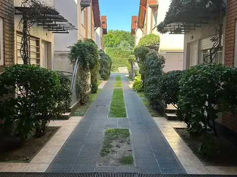 Triplex 4 Amb Gje Patio Terraza