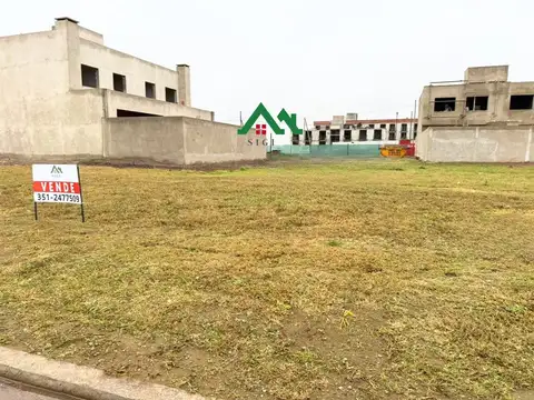 Terreno central apto dúplex con seguridad en Abras de Manantiales