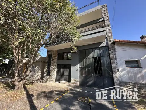 Galpón + oficinas + casa