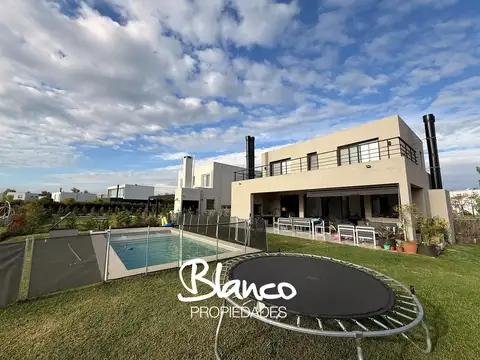 Casa  en Venta en Puertos, Escobar, G.B.A. Zona Norte