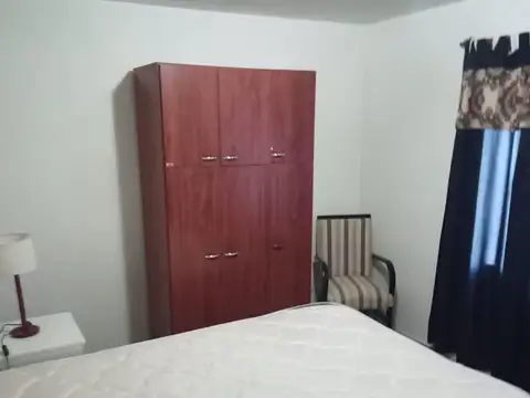 Casa 5 ambientes con 1 baño