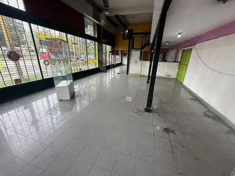 Avenida Eva Perón 2200