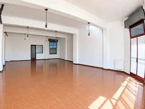 Local en Venta en Castelar Sur, USD 130.000