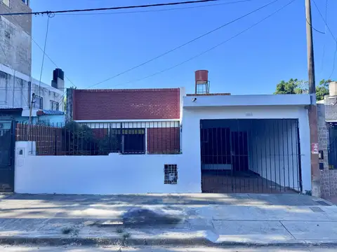 Casa de 2 dormitorios en barrio La Florida