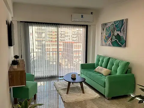CENTRO - Córdoba 1701 - 3 amb totalmente a nuevo. AMOBLADO Y EQUIPADO. Cocina comedor. Luminoso