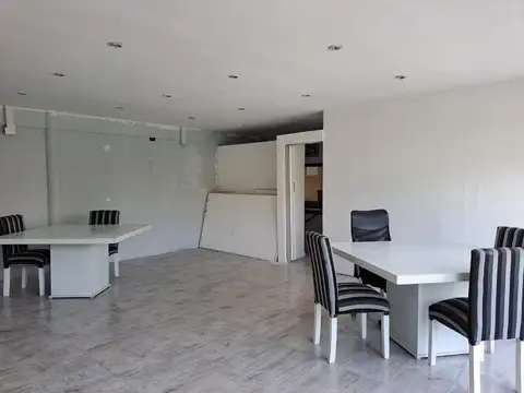 Oficina 2 ambientes con 1 baño