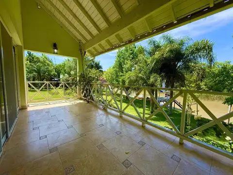 Dani Clau Arroyo Antequera 200, Piso 0