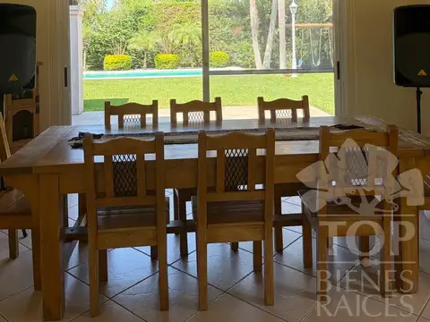 Casa 7 ambientes con 3 baños