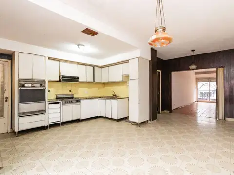 Depto Tipo Casa en Venta en Villa del Parque, USD 194.500