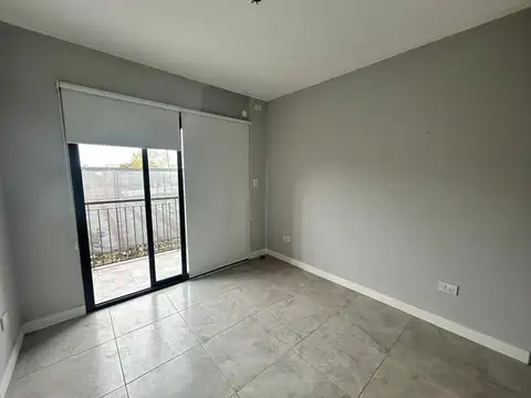 Departamento en Alquiler en Centro De Lujan, $ 630.000