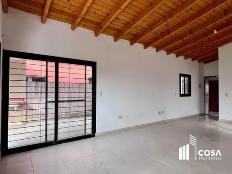 Casa 3 ambientes con 1 baño