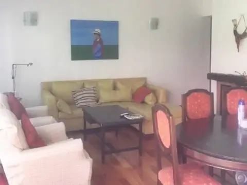 Casa 7 ambientes con 5 baños
