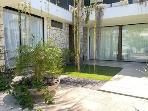 Casa en Venta en San Gabriel, USD 440.000