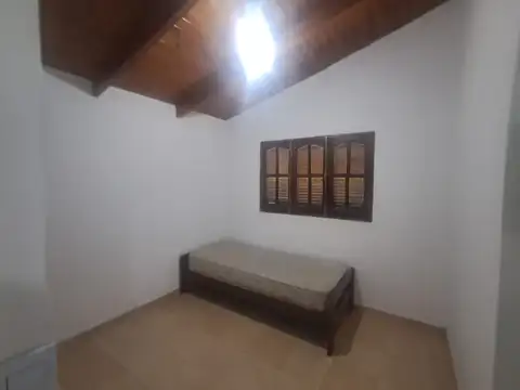 Los Reartes. Casa a 2 cuadras del río