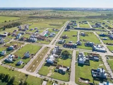 VENTA LOTE 360 M2 APTO DUPLEX DOCTA AVENIDA