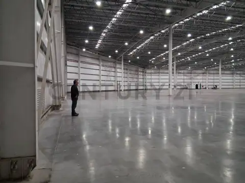 Galpon en Venta en Abasto, USD 4.600.000