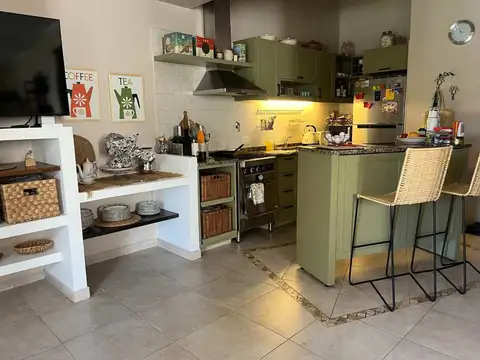 VENTA CASA 4 AMBIENTES VILLA LUZURIAGA