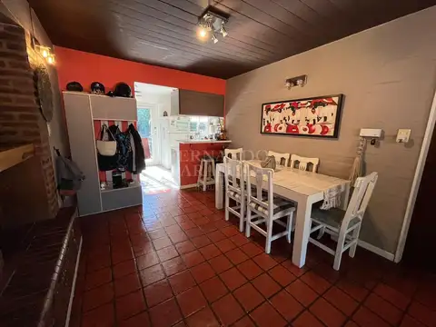 Casa 4 ambientes con 3 baños