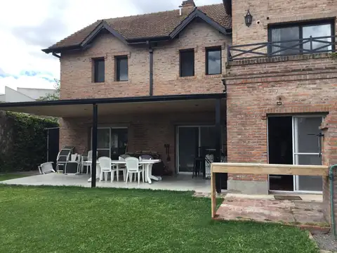 Casa en Alquiler Temporal de 3 dormitorios