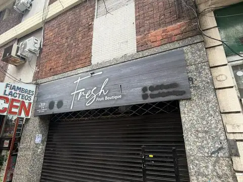 Local en alquiler Rincon y Av. Rivadavia  100m2