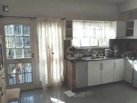 Casa   - Escobar-Venta