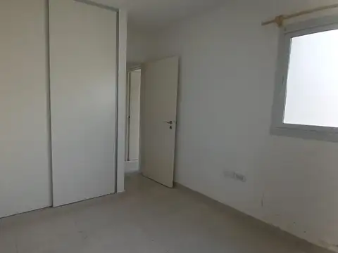 ALQUILER CASA 2 DORM - CINCO SOLES - PLOTTIER