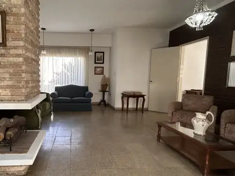 Casa en Venta en San Lorenzo, USD 390.000