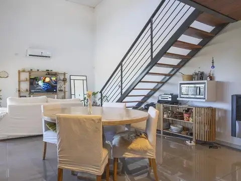 VENTA DE CASA DÚPLEX