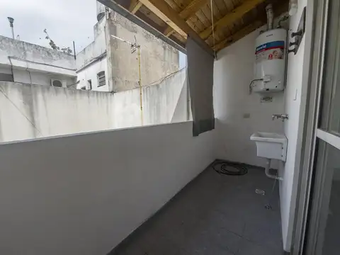 Depto Tipo Casa en Alquiler 25 años