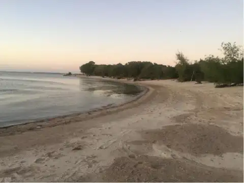 Camino a La Arenisca, Colonia del Sacramento 100