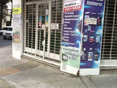 Valentin Gomez esquina Anchorena- Abasto- Local en esquina 