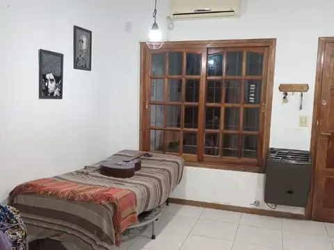 Casa 3 ambientes con 2 baños