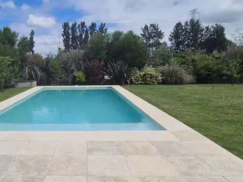 Alquiler VERANO casa jardin parrilla piscina - barrio Manuel Belgrano Maschwitz