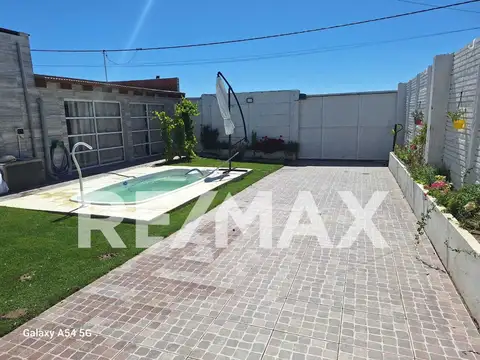Casa en Venta con 1 cochera