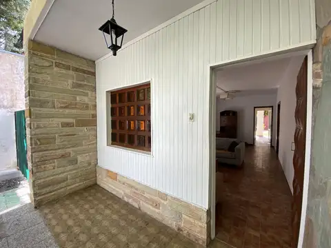 Casa 3 ambientes con 1 baño