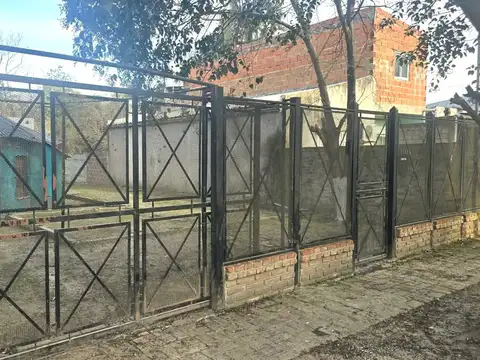 CASA 2 AMBIENTES LOTE DE 370 M² TRUJUI